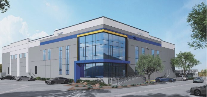 16320 Raymer St, Van Nuys, CA à louer - Photo du bâtiment - Image 1 de 1