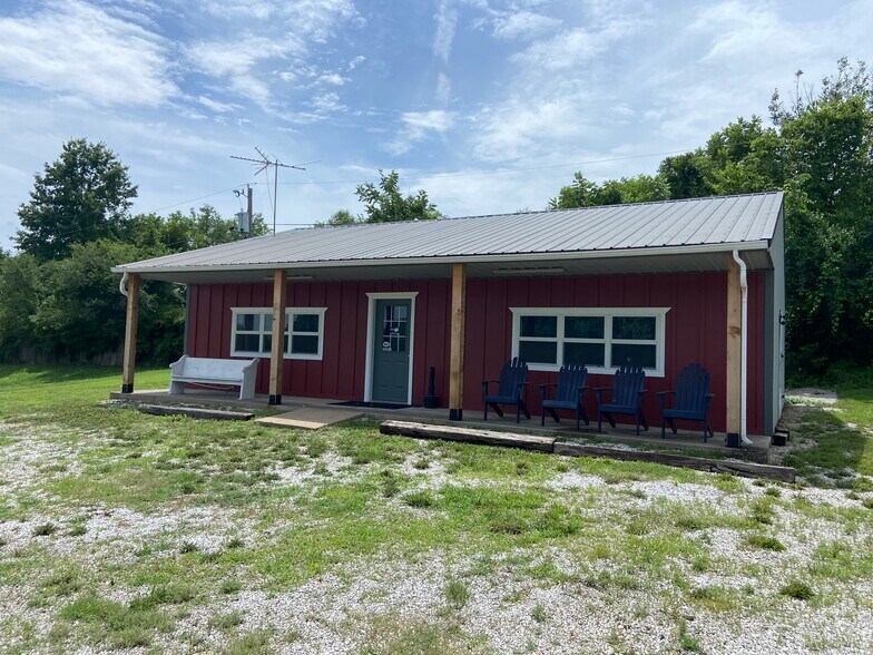 215 S Washington Ave, Walnut Grove, MO à vendre - Photo du bâtiment - Image 2 de 32