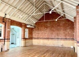 St James Sq, Cheltenham à louer Photo intérieure- Image 2 de 5