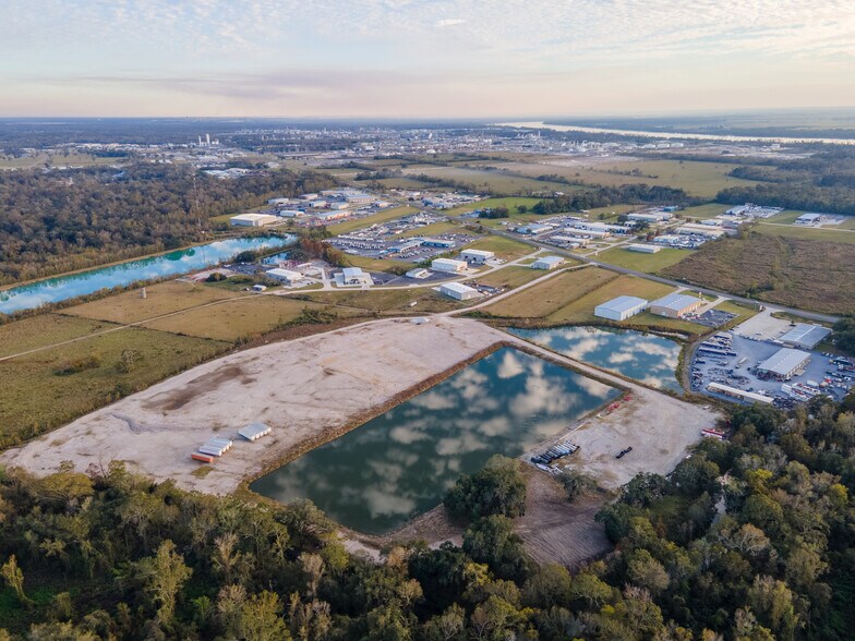 34544 30 Hwy, Geismar, LA à louer - Photo du bâtiment - Image 1 de 4