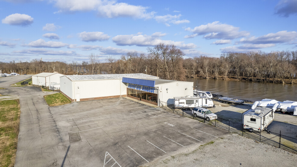 4000 Utica Pike, Jeffersonville, IN à vendre - Photo du bâtiment - Image 3 de 30