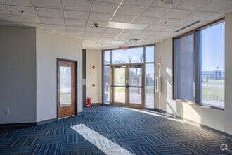 350 Salem Rd, Jeffersonville, IN à louer Photo intérieure- Image 1 de 21