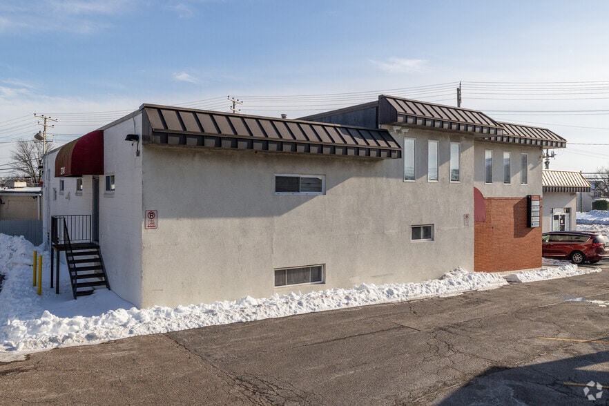 2314-2318 E Joppa Rd, Parkville, MD à louer - Photo du bâtiment - Image 3 de 4