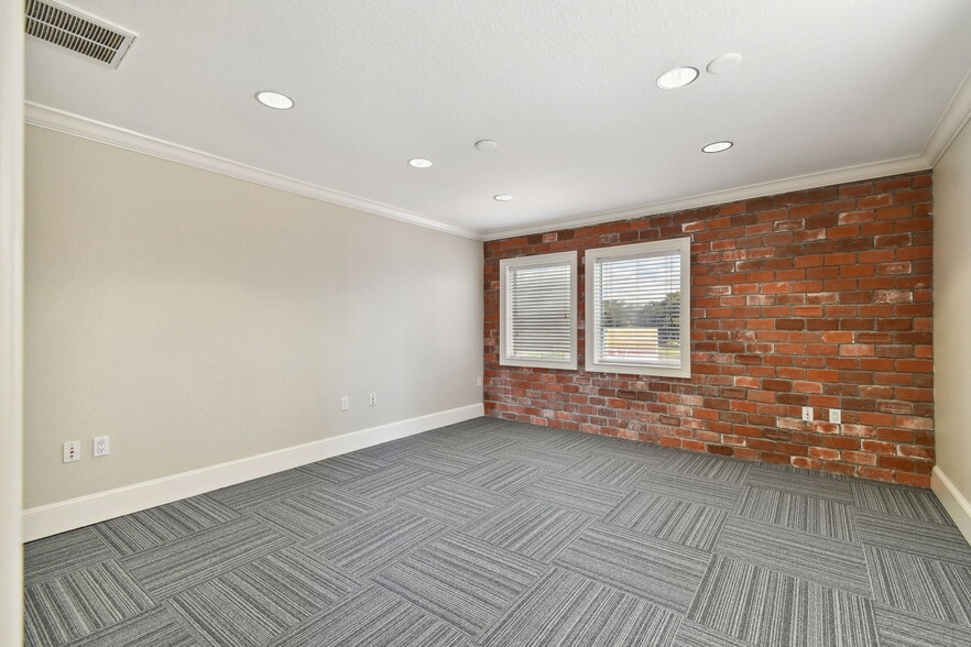 1137 Bartow Rd, Lakeland, FL for lease - Building Photo - Image 3 of 30