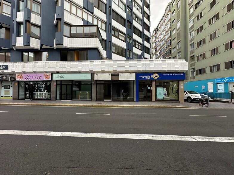 Calle Juan Manuel Durán González, 37, Las Palmas de Gran Canaria, Las Palmas à louer - Photo du bâtiment - Image 2 de 11