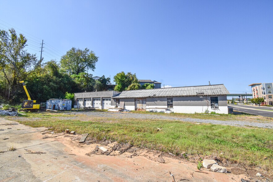 2317 & 2327 Jack Warner Pky, Tuscaloosa, AL à vendre - Photo du bâtiment - Image 2 de 3