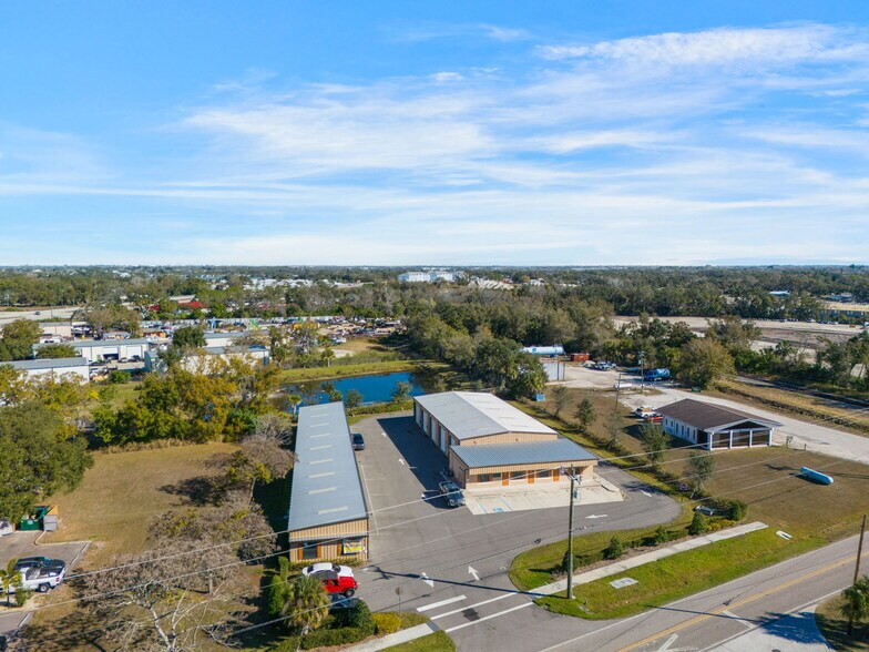 810 49th St E, Palmetto, FL à louer - Photo du bâtiment - Image 3 de 6