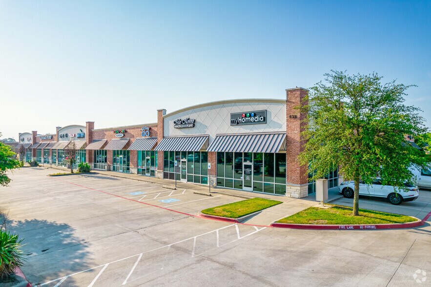 939 W Stacy Rd, Allen, TX à louer - Photo du bâtiment - Image 2 de 4