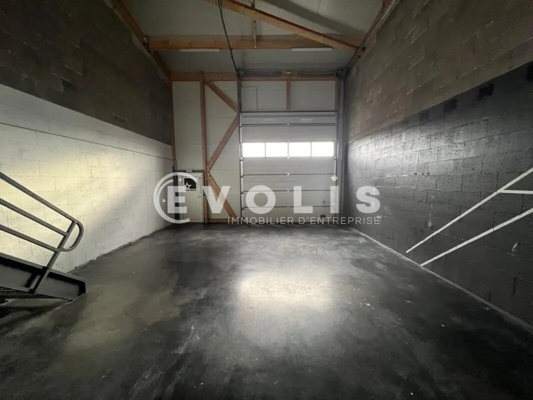 Flex in Combs-la-Ville for lease Interior Photo- Image 1 of 10