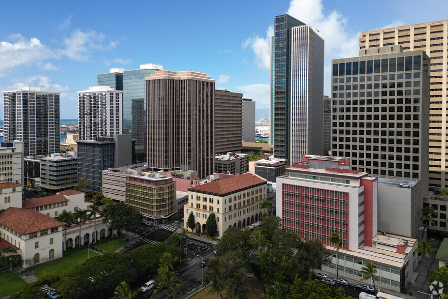 900 Richards St, Honolulu, HI à louer - Photo du bâtiment - Image 2 de 9