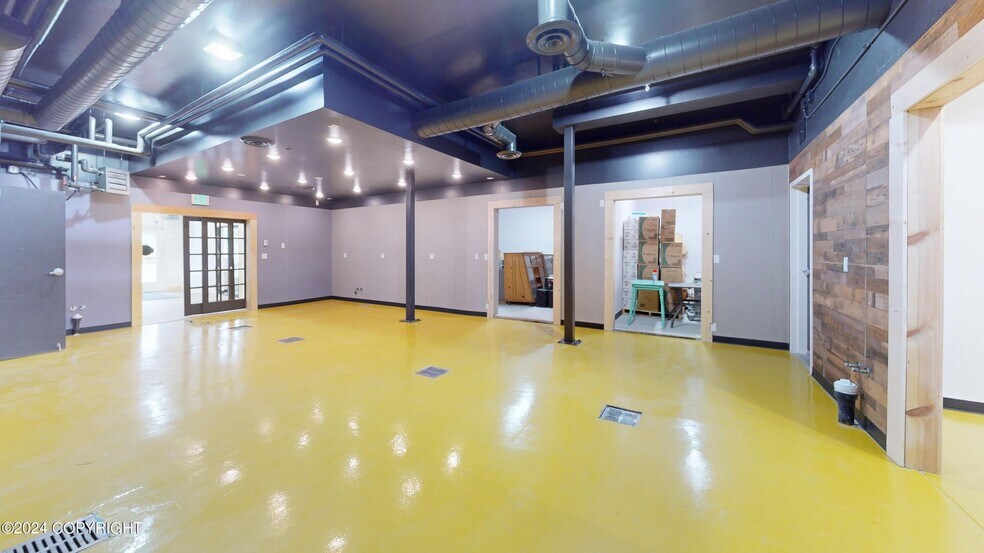 22 S Sing Lee Aly, Petersburg, AK for sale - Interior Photo - Image 3 of 12