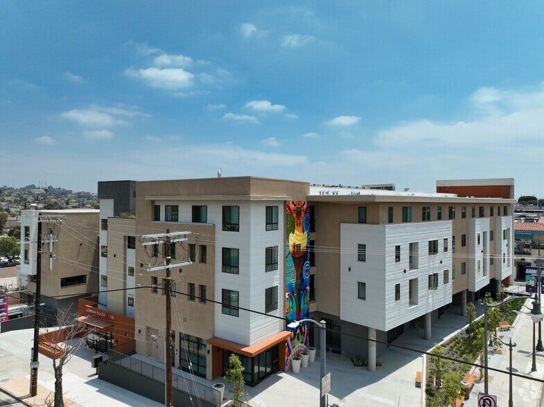 3401 E 1st St, Los Angeles, CA for lease - Primary Photo - Image 1 of 7