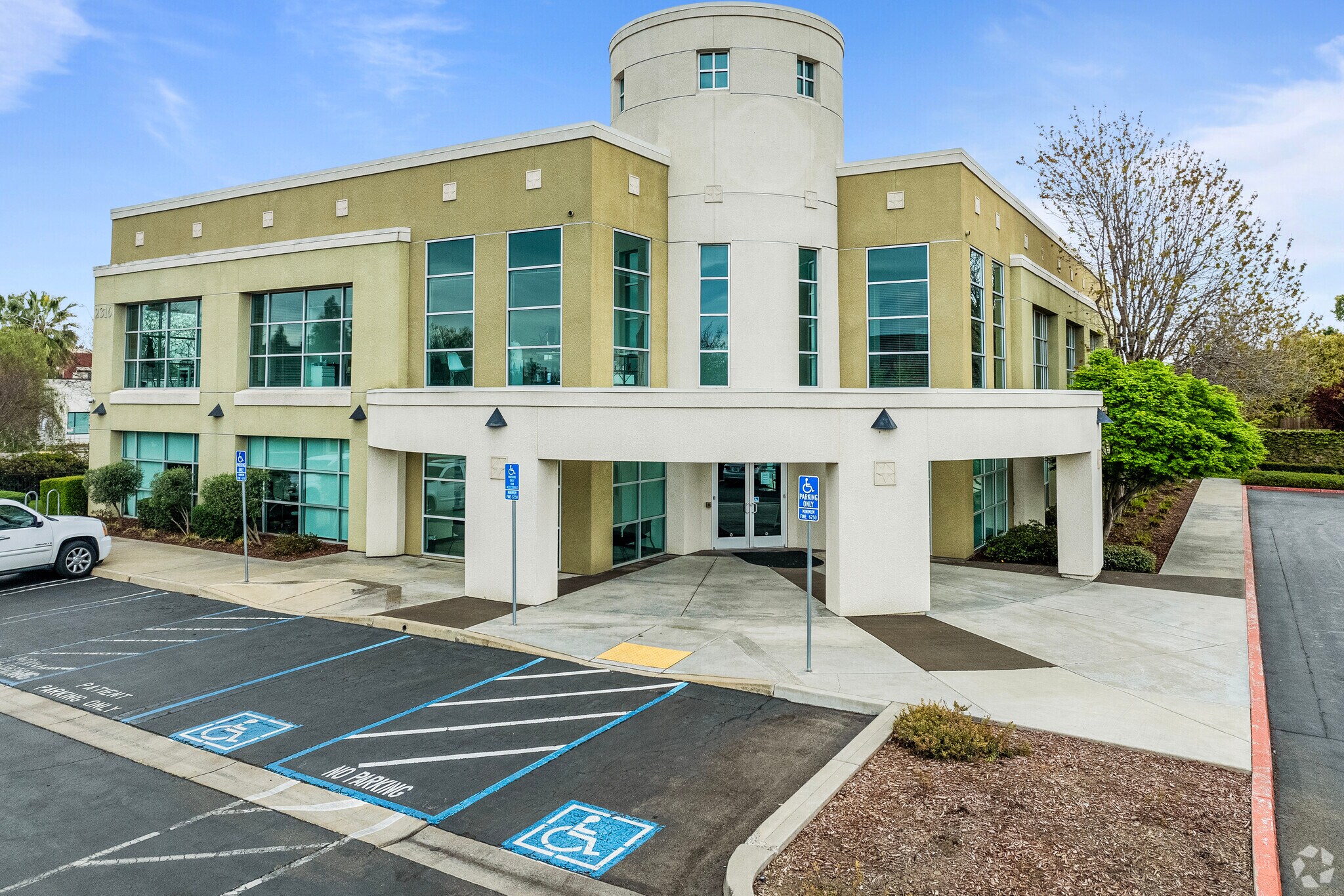 2316 Orchard Pky, Tracy, CA for lease Building Photo- Image 1 of 39