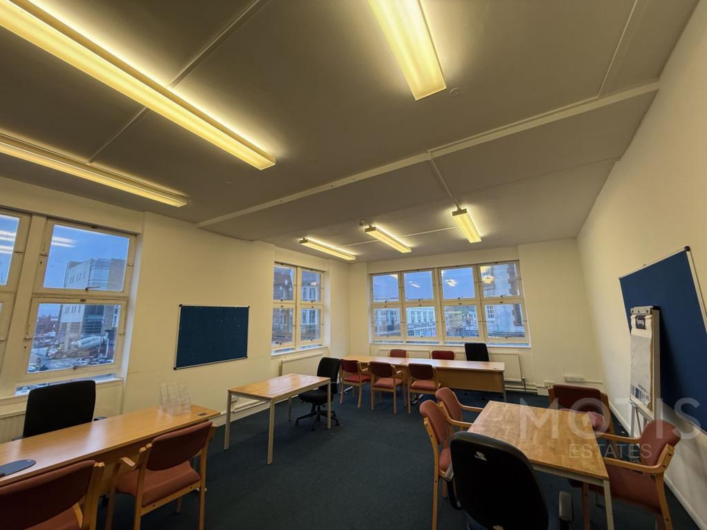 69-69A Sandgate Rd, Folkestone for lease Building Photo- Image 1 of 5