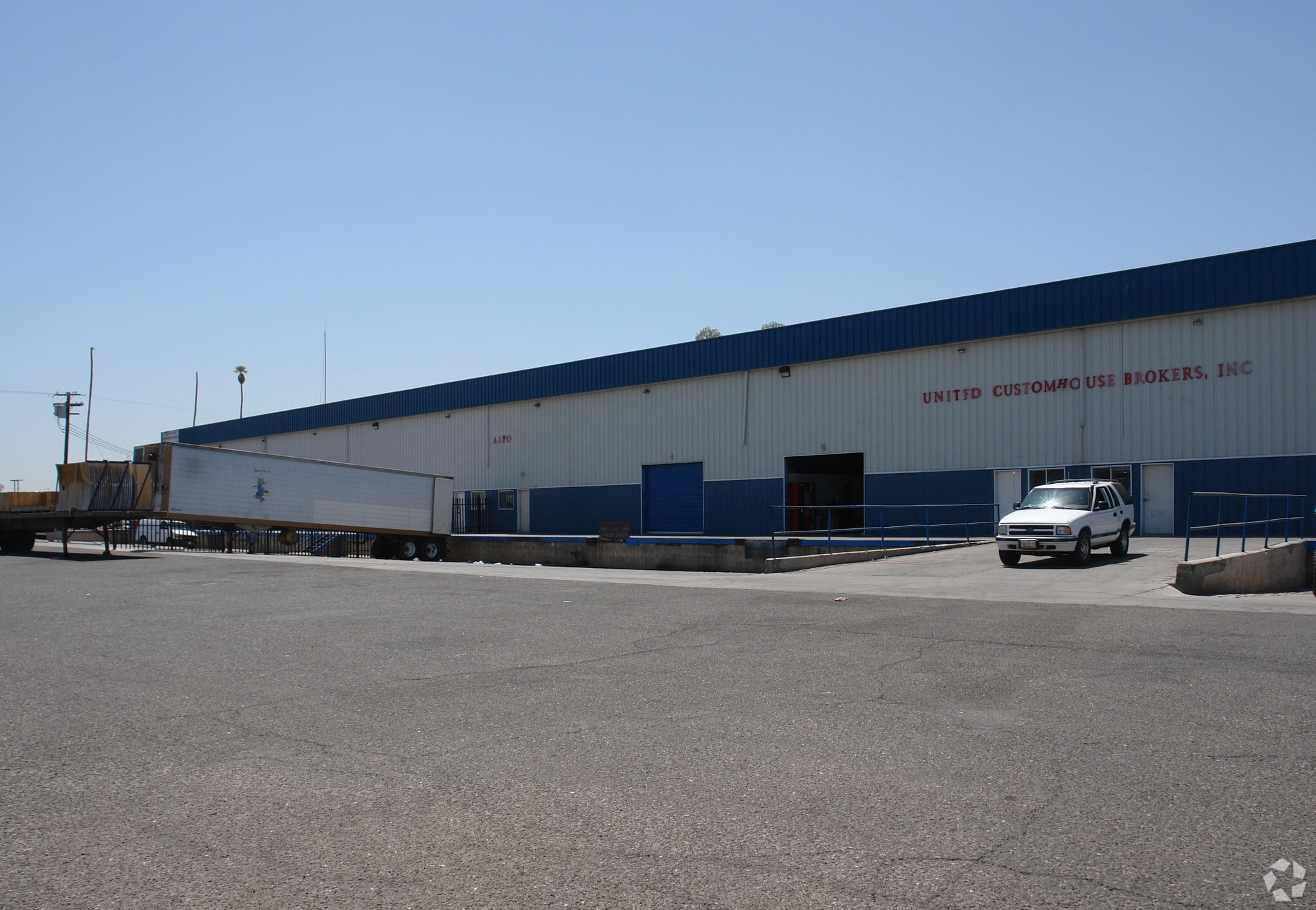120 W Cole Blvd, Calexico, CA à louer Photo du bâtiment- Image 1 de 8