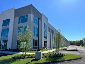 Plus de détails pour 30 Hamilton Rd, Windsor Locks, CT - Industriel à louer
