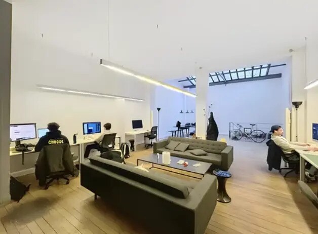 Multifamily in Paris for sale - Building Photo - Image 2 of 13