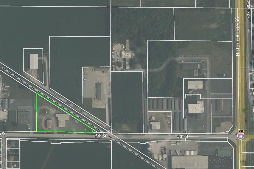 1944 5th St, Lincoln, IL for sale Aerial- Image 1 of 3