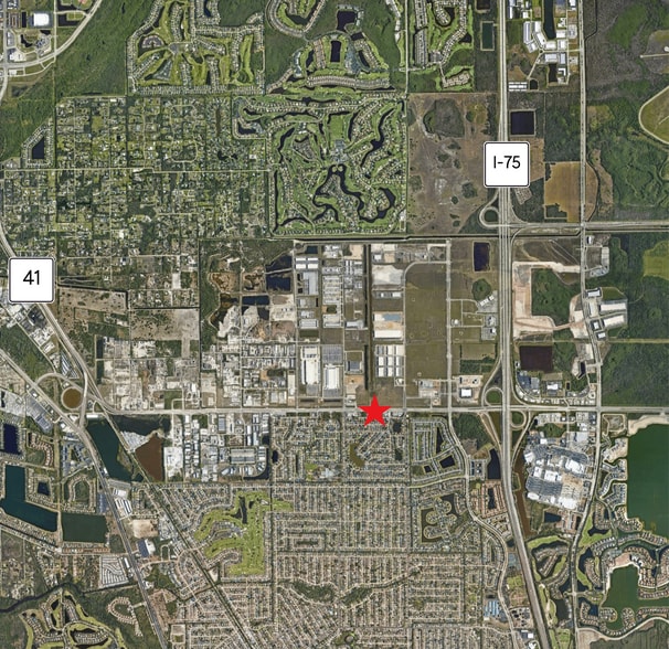 8754 Alico Rd, Fort Myers, FL à vendre - Photo du bâtiment - Image 3 de 4