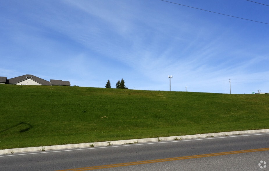 Tower Rd, Fergus Falls, MN for sale - Primary Photo - Image 3 of 19