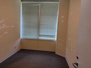 10401 Baur Blvd, Olivette, MO à louer Photo intérieure- Image 2 de 13