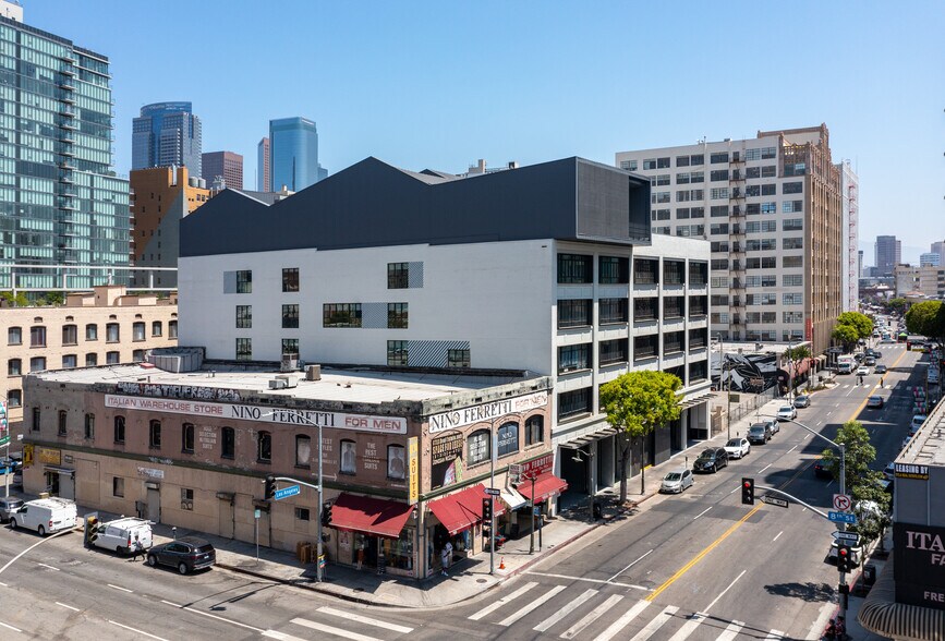 755 S Los Angeles St, Los Angeles, CA à louer - Photo du bâtiment - Image 2 de 20