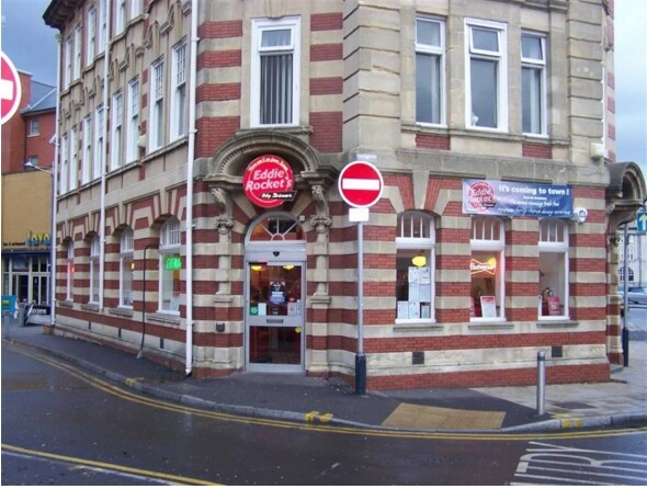 York St, Swansea à louer - Photo du bâtiment - Image 2 de 2