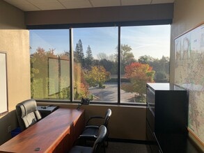 9381 E Stockton Blvd, Elk Grove, CA à louer Photo intérieure- Image 2 de 4