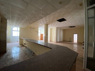 Plus de détails pour Multi-résidentiel à vendre