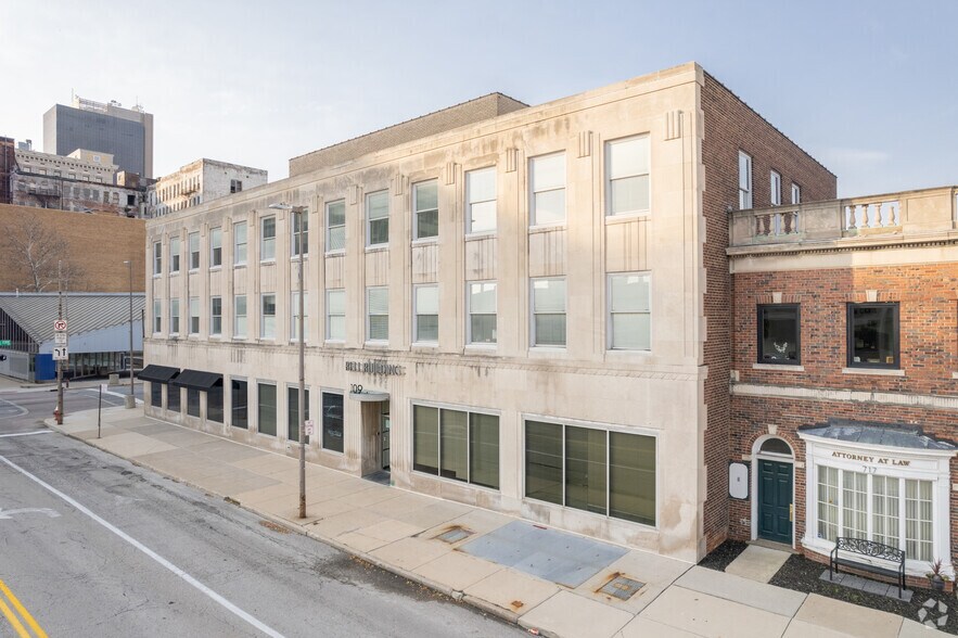 701-709 Madison Ave, Toledo, OH à louer - Photo du bâtiment - Image 2 de 5