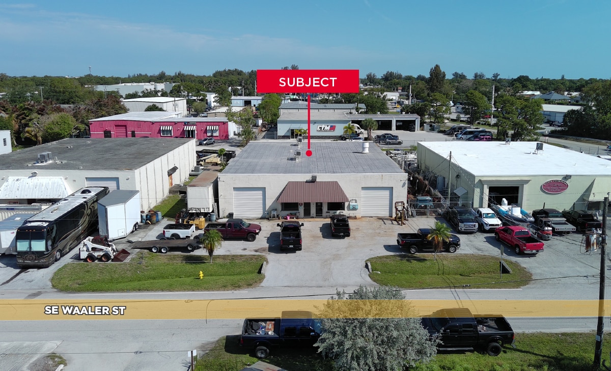 3151 SE Waaler St, Stuart, FL à louer Photo principale- Image 1 de 9