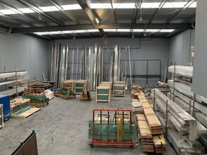 28 Loop Rd, Werribee for lease Interior Photo- Image 2 of 4