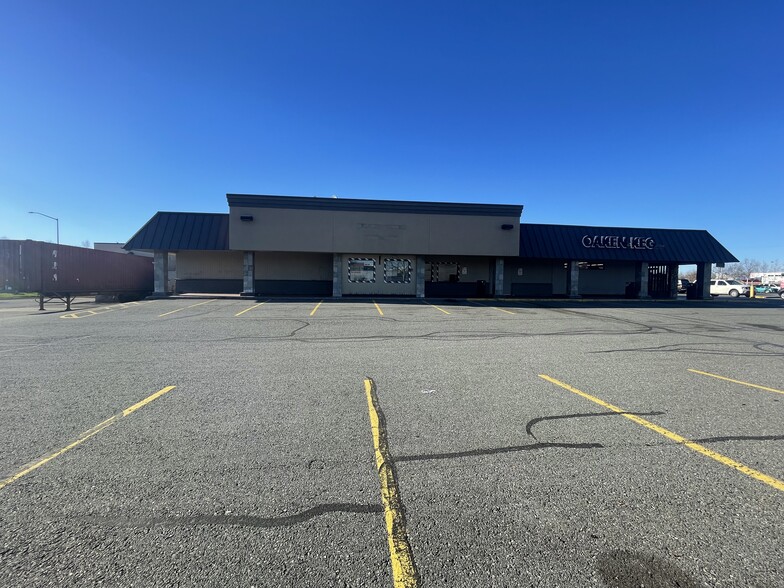 1650-1770 W Northern Lights Blvd, Anchorage, AK for lease - Building Photo - Image 1 of 1