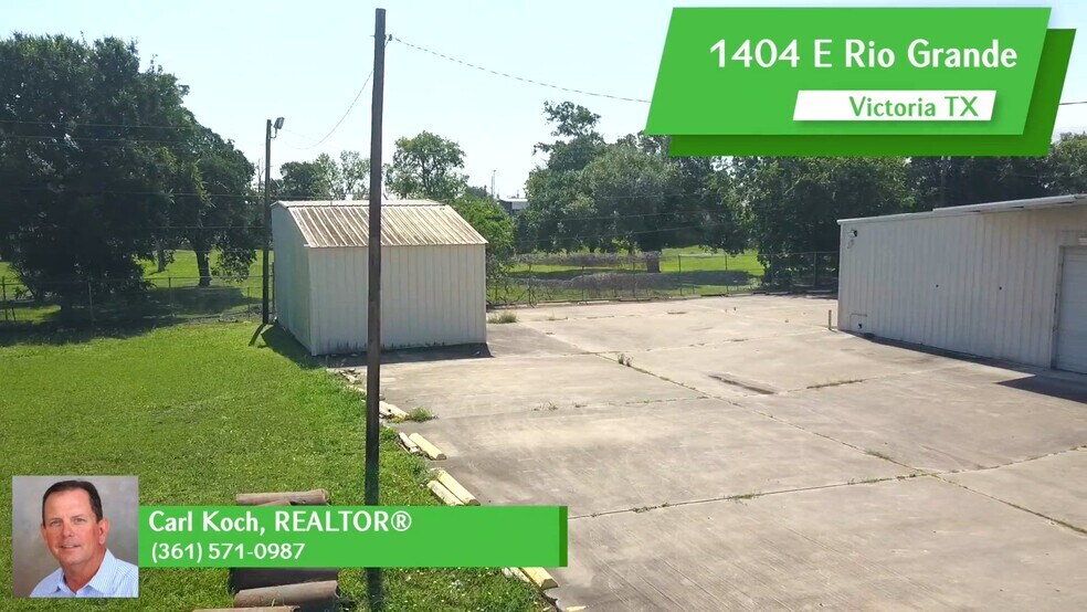 1404 E Rio Grande St, Victoria, TX à vendre - Vidéo sur l’inscription commerciale - Image 2 de 28