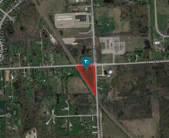 9 Mile Rd & Griswold, South Lyon, MI à vendre - Photo du bâtiment - Image 1 de 1