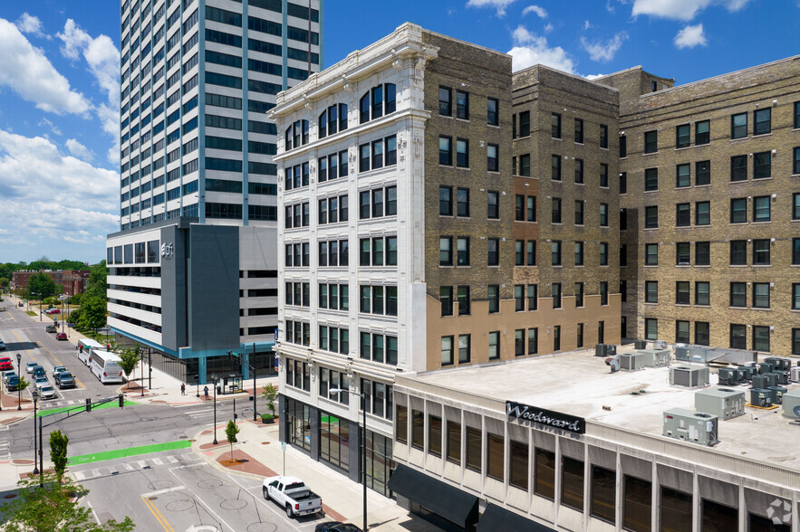 108 N Main St, South Bend, IN for lease - Building Photo - Image 1 of 9