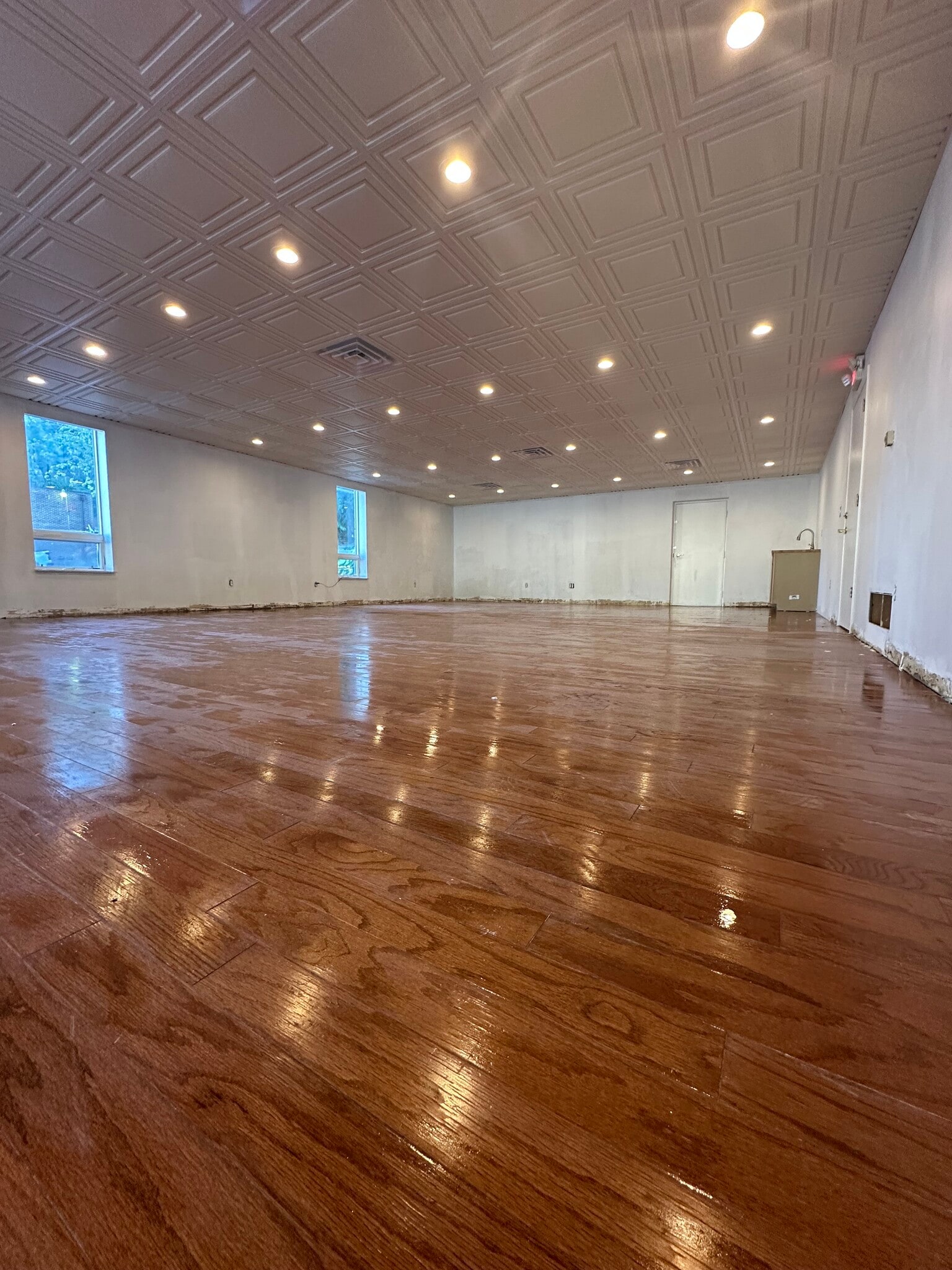 3471-3475 Babcock Blvd, Pittsburgh, PA for lease Interior Photo- Image 1 of 5