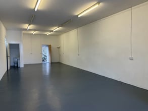 1A Crantock Ter, Plymouth for lease Interior Photo- Image 2 of 5