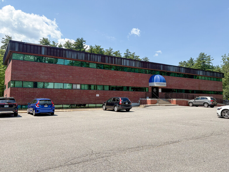 166 Plaistow Rd, Plaistow, NH for sale - Building Photo - Image 1 of 8