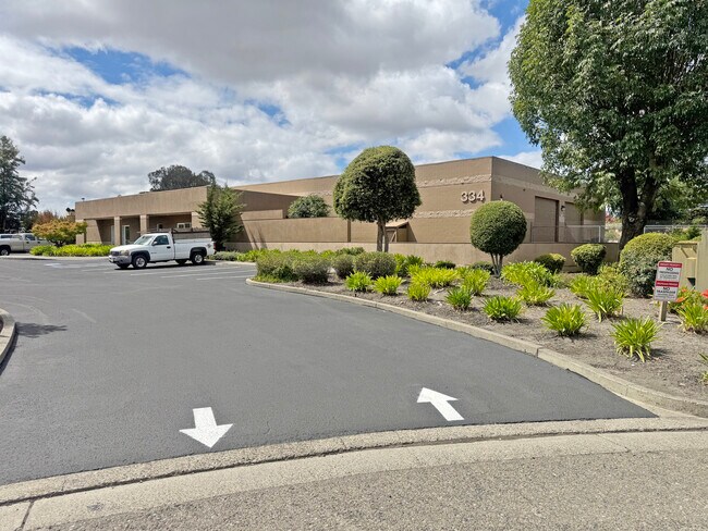Plus de détails pour 334 Ohair Ct, Santa Rosa, CA - Industriel à louer