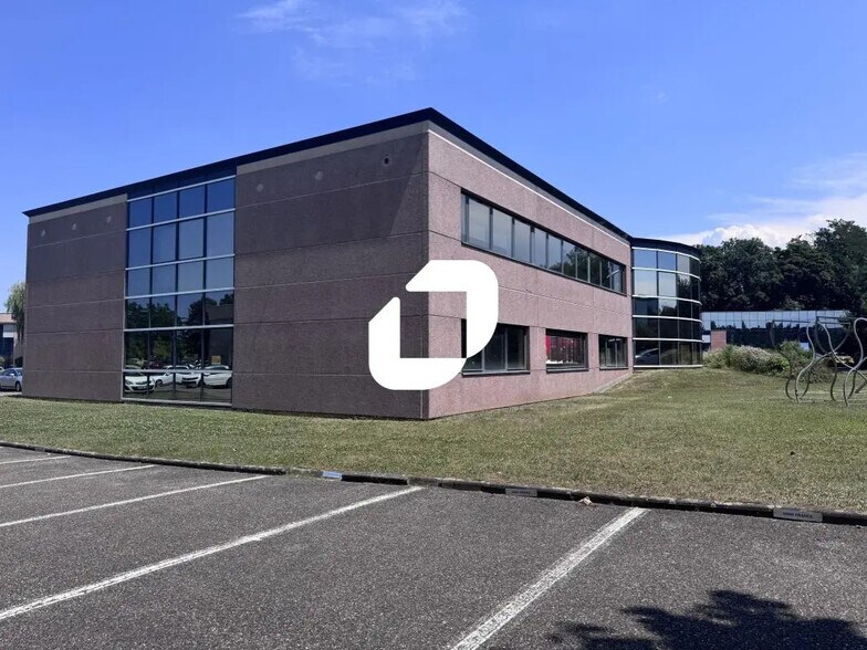 1 Rue Du Parc, Oberhausbergen à louer - Photo du bâtiment - Image 2 de 10