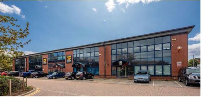 Rawmarsh Rd, Rotherham à vendre - Photo principale - Image 1 de 1