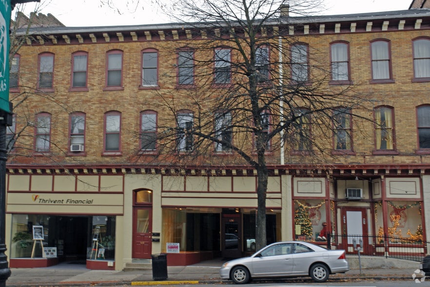 135 S Allegheny St, Bellefonte, PA à louer - Photo du bâtiment - Image 2 de 5