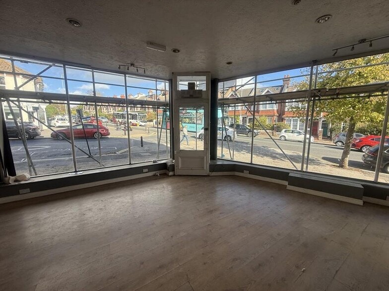 Ditchling Rd, Brighton for lease - Building Photo - Image 3 of 8