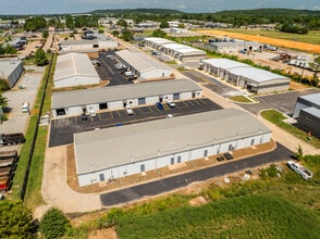 2380 Worth Ln, Springdale, AR for lease Interior Photo- Image 1 of 2