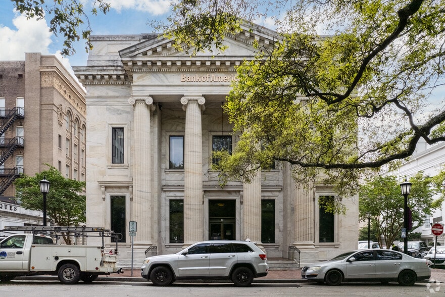 22 Bull St, Savannah, GA for lease - Building Photo - Image 1 of 23
