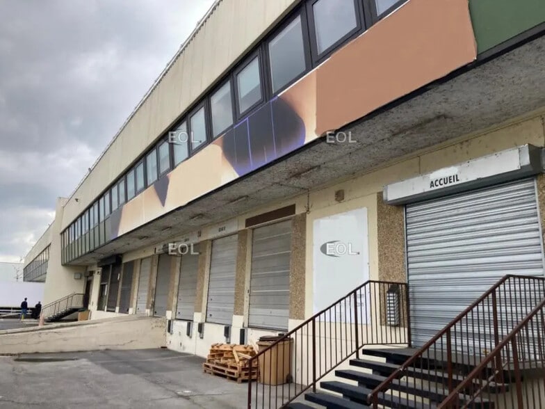 Industrial in Vitry-sur-Seine for lease - Building Photo - Image 3 of 7