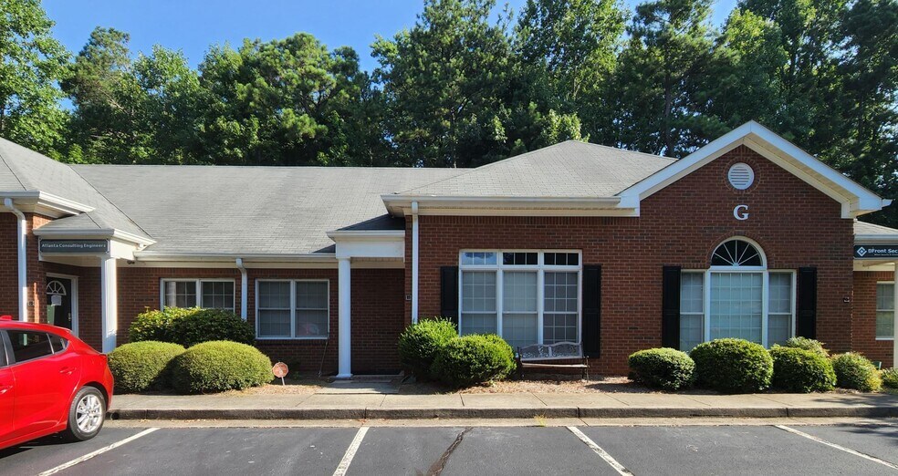 500 Sun Valley Dr, Roswell, GA à louer - Photo du bâtiment - Image 2 de 21