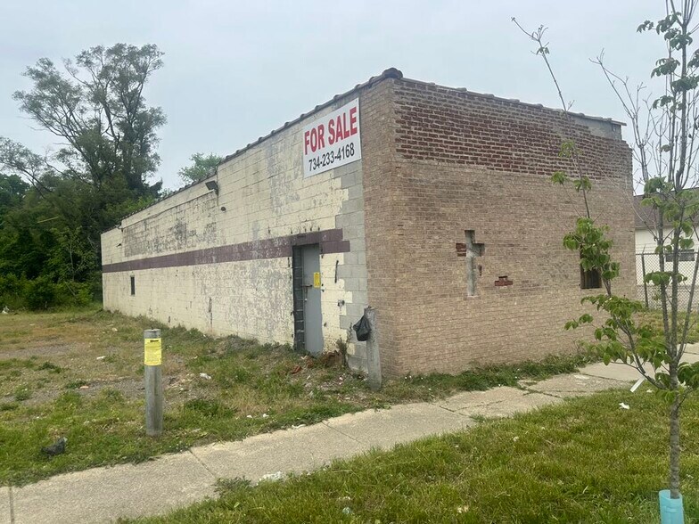 14738 Joy rd, Detroit, MI à vendre - Photo du bâtiment - Image 3 de 5