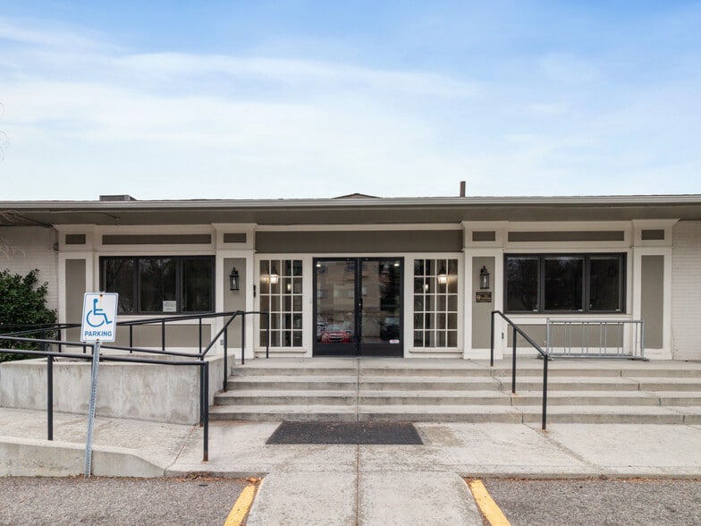 1174 E Graystone Way, Salt Lake City, UT à vendre - Photo du bâtiment - Image 2 de 20